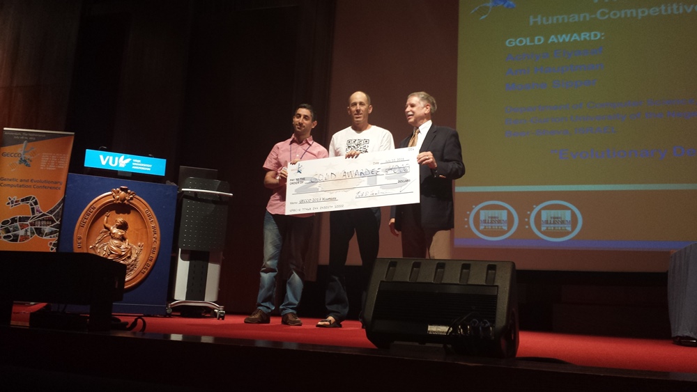 טכס מתן הפרס לחוקרים